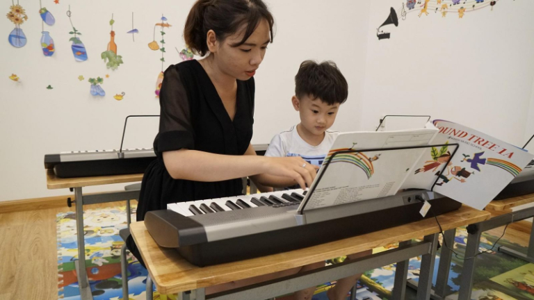 chọn đàn keyboard cho bé 6 - 7 tuổi 1
