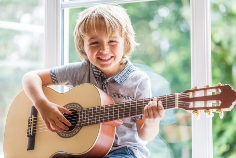 lớp học guitar cho bé 6 tuổi tại Gò Vấp 1